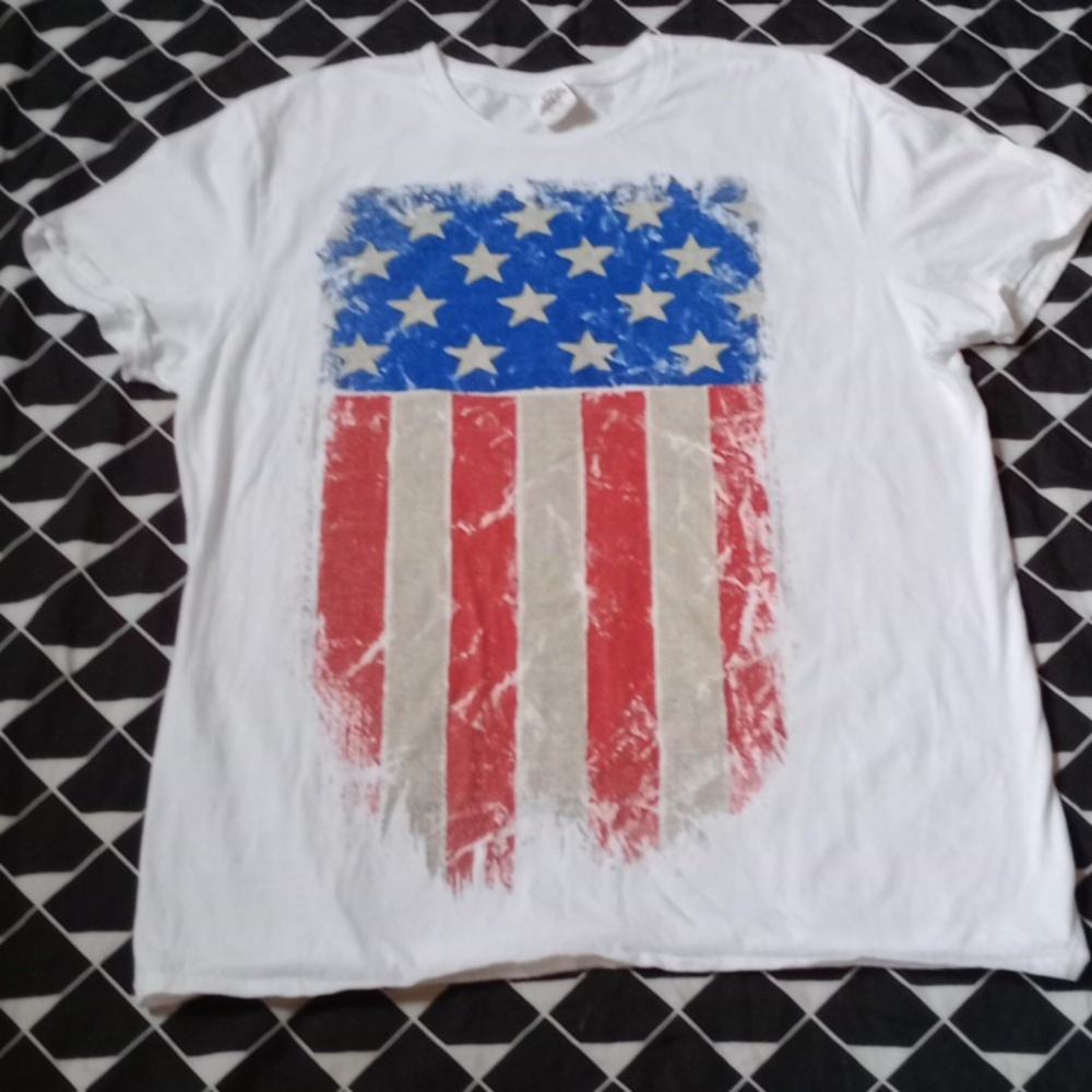 Spirit of America, patriotic tee. Xl